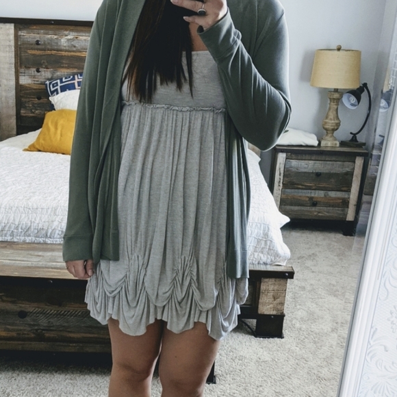 Mystree Dresses & Skirts - 🌿MYSTREE RUCHED DRESS🌿